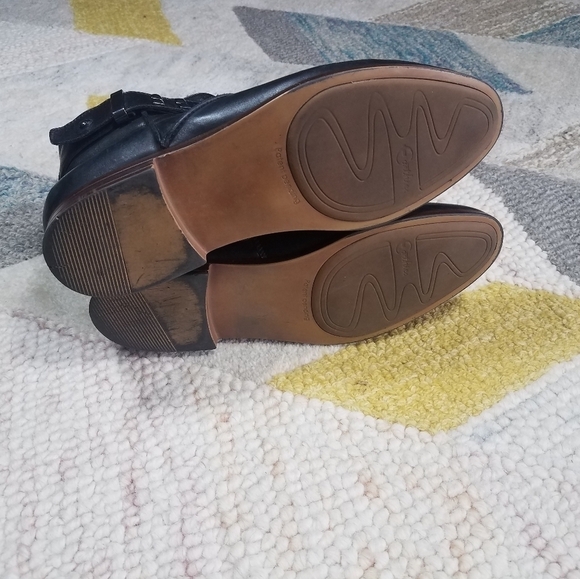 Earthies Treano Studded Moto Ankle Bootie - Picture 11 of 15